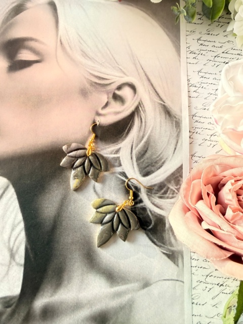 Efektowne Kolczyki "Liść Klonu w Granicie" | Rękodzieło Glina Polimerowa