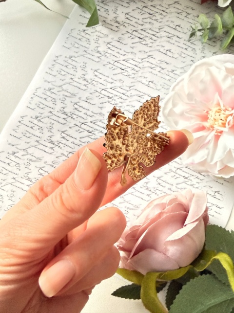 Elegancka Broszka "Złocisty Liść" |YourLook| Wyjątkowa | Klasyka i Styl