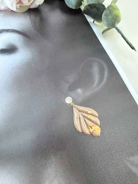 Kolczyki "Liść Nude Glam" | Glina Polimerowa | Kryształ & Delikatny Beż