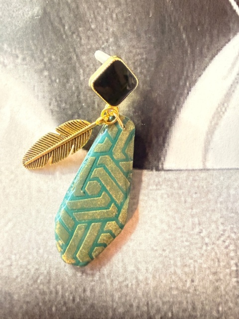 Designerskie Kolczyki "Złoty Liść"| Nasycony Turkus & Czarny Akcent