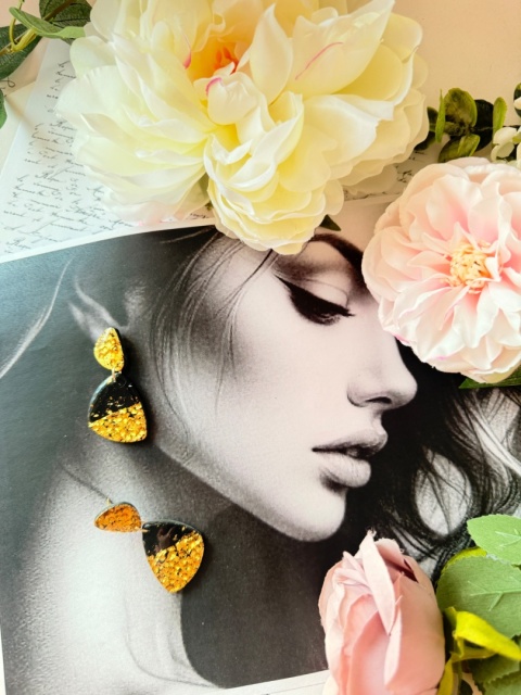 Złoty Trójkąt" | YourLook|Czarny i Złoto |Nowoczesna Geometria |Rękodzieło