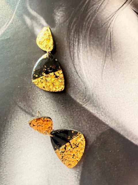 Złoty Trójkąt" | YourLook|Czarny i Złoto |Nowoczesna Geometria |Rękodzieło